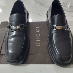 Gucci Shoes Size 7 wide